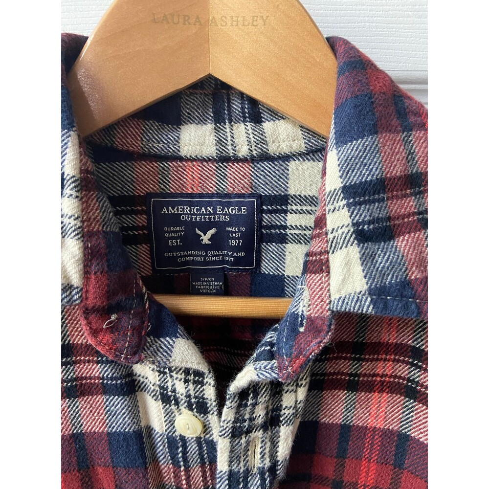 American Eagle Shirt Womens Small Red Blue Heavy Flannel Pockets Outdoors Comfy - Picture 3 of 11